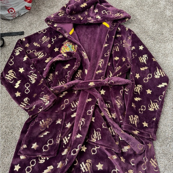 Harry Potter Lounge Robe - Picture 1 of 3